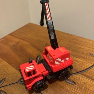 Small Tonka toy truck